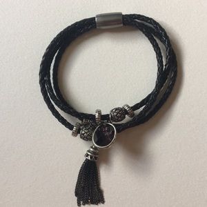 Black leather strap bracelet w/magnetic clip